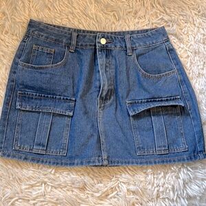 Shein medium wash denim skirt